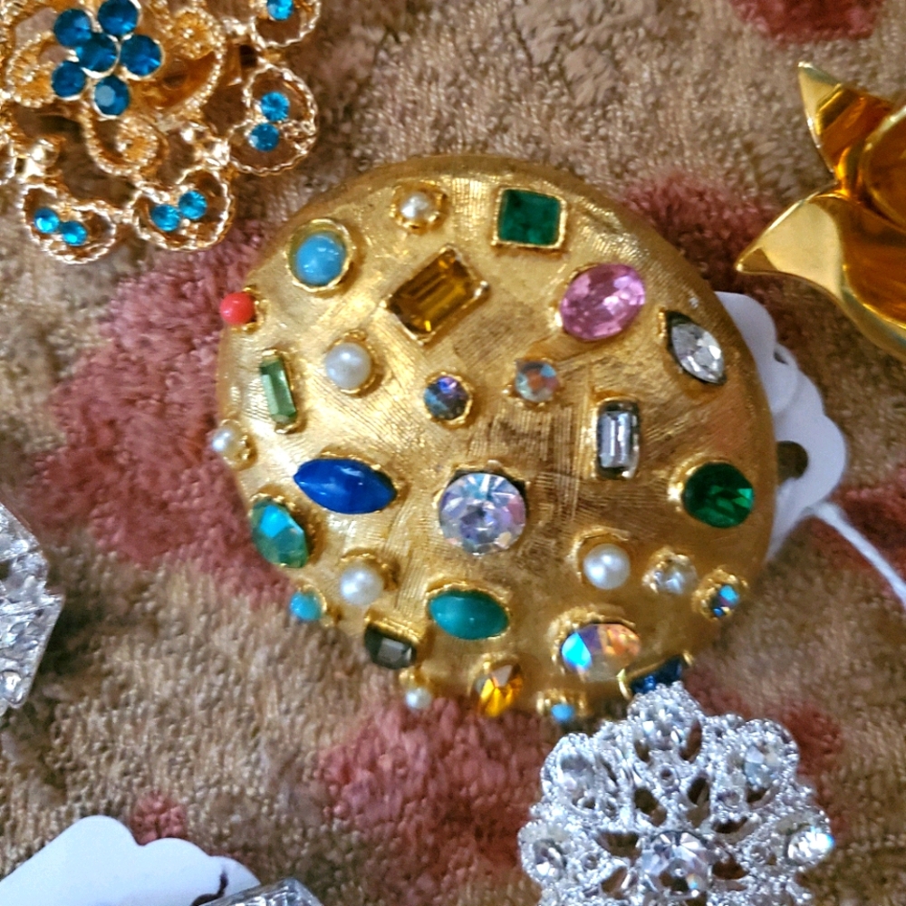 Antique multistage brooch
